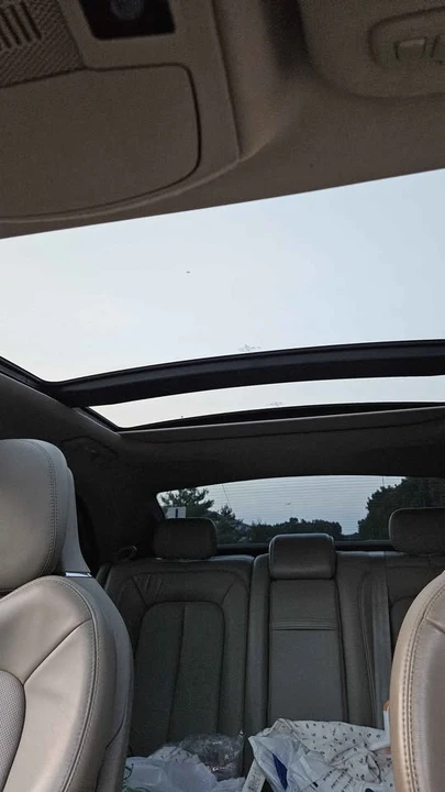 2017 Lincoln Continental 10th Gen - Image 13 of 20