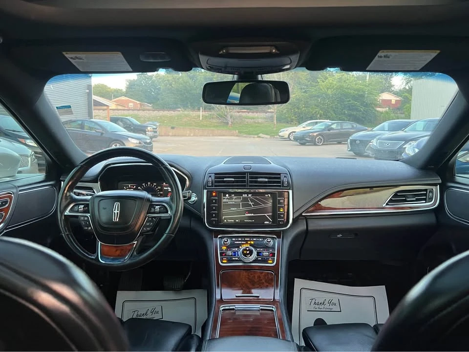 2017 Lincoln Continental 10th Gen - Image 11 of 19