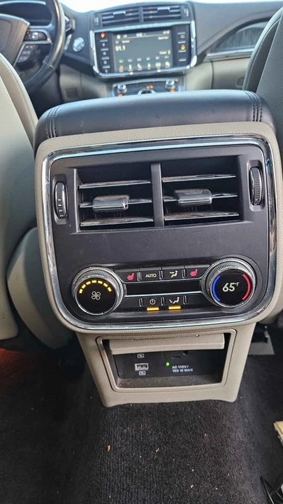 2017 Lincoln Continental 10th Gen - Image 14 of 20