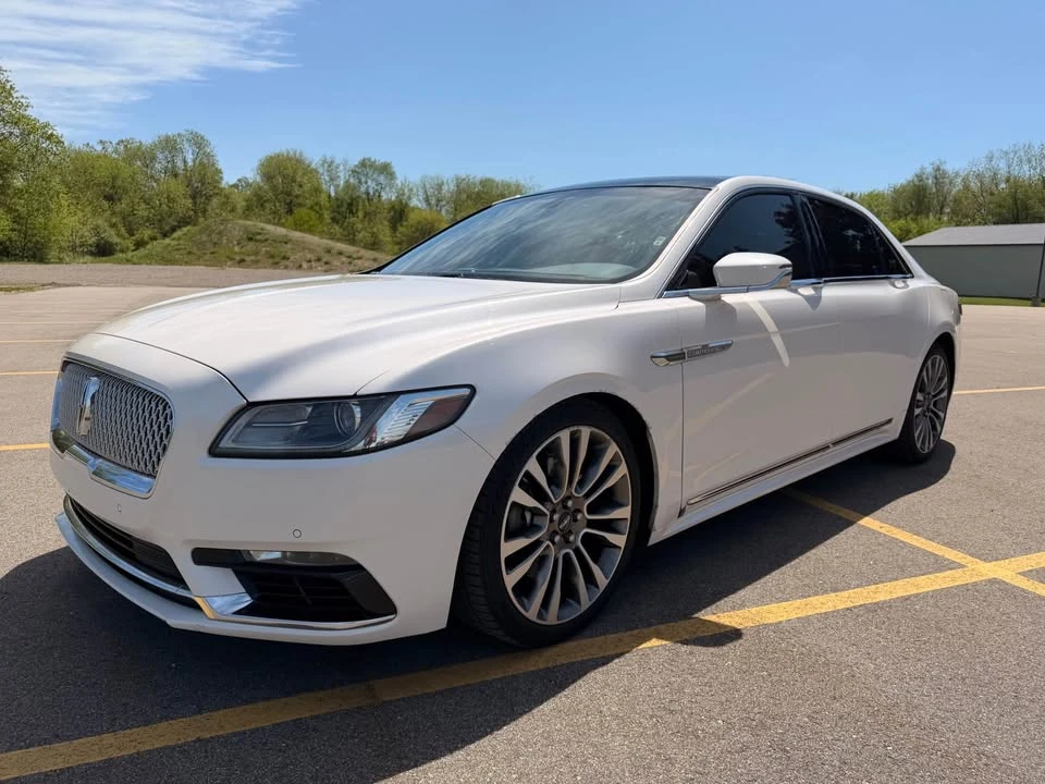 2017 Lincoln Continental 10th Gen - Image 7 of 20