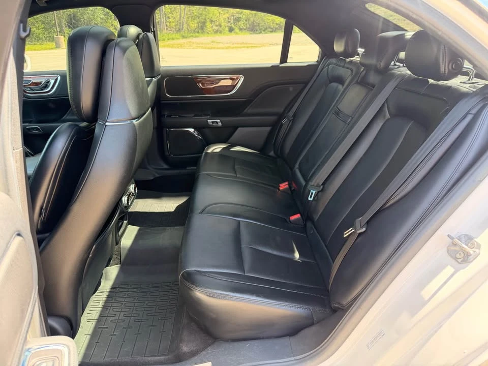 2017 Lincoln Continental 10th Gen - Image 15 of 20