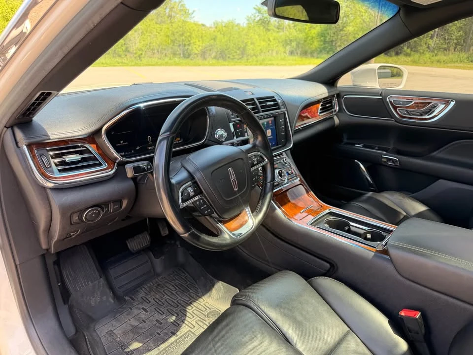 2017 Lincoln Continental 10th Gen - Image 10 of 20