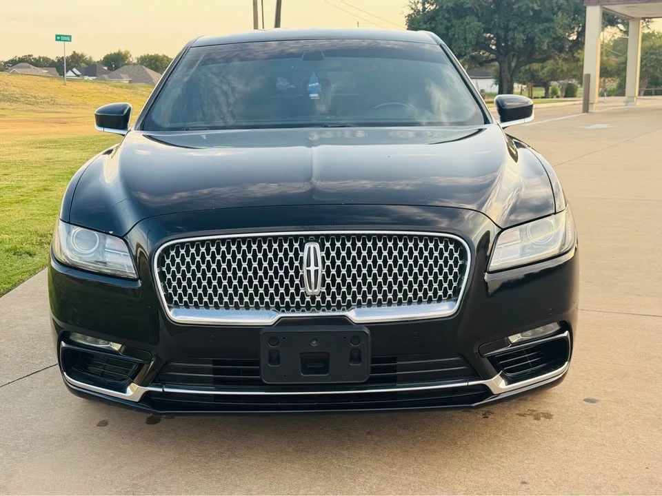 2017 Lincoln Continental 10th Gen - Image 4 of 12