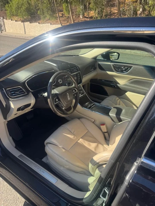 2017 Lincoln Continental 10th Gen - Image 11 of 18