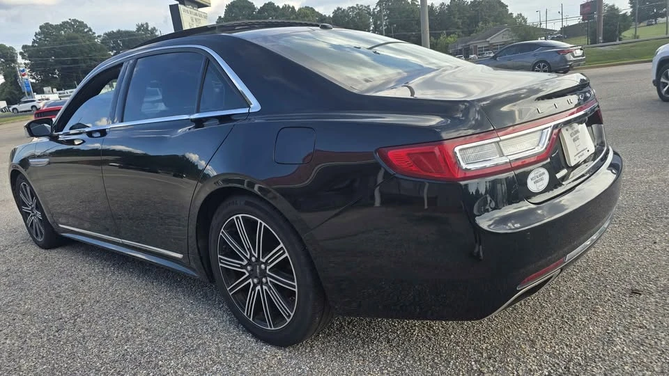 2017 Lincoln Continental 10th Gen - Image 4 of 7