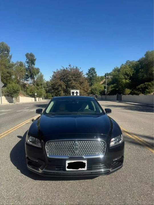 2017 Lincoln Continental 10th Gen - Image 8 of 18