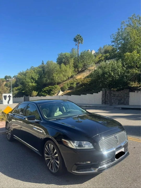 2017 Lincoln Continental 10th Gen - Image 7 of 18