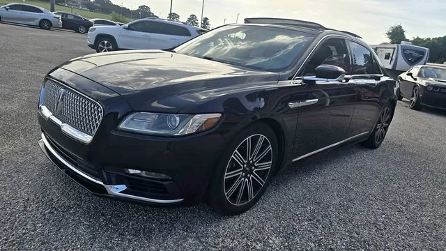 2017 Lincoln Continental Reserve Sedan 4D
