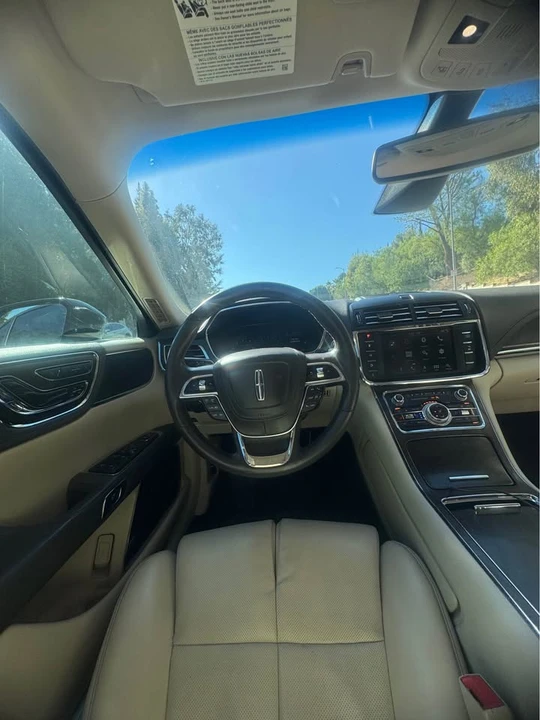 2017 Lincoln Continental 10th Gen - Image 15 of 18