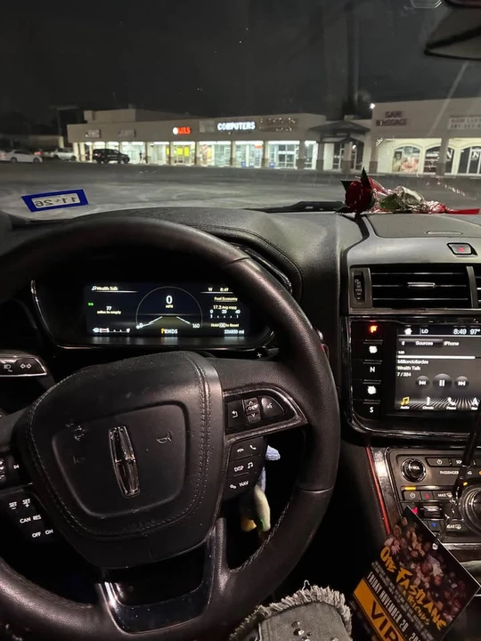 2017 Lincoln Continental 10th Gen - Image 16 of 20