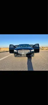 2017 Lincoln Continental Reserve Sedan 4D
