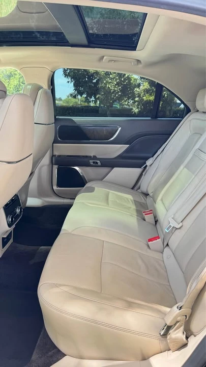2017 Lincoln Continental 10th Gen - Image 8 of 14