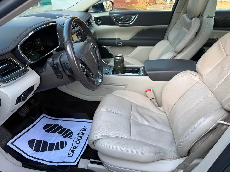 2017 Lincoln Continental 10th Gen - Image 11 of 20