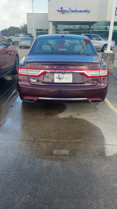 2017 Lincoln Continental 10th Gen - Image 3 of 7