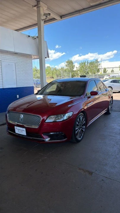 2017 Lincoln Continental 10th Gen - Image 2 of 13