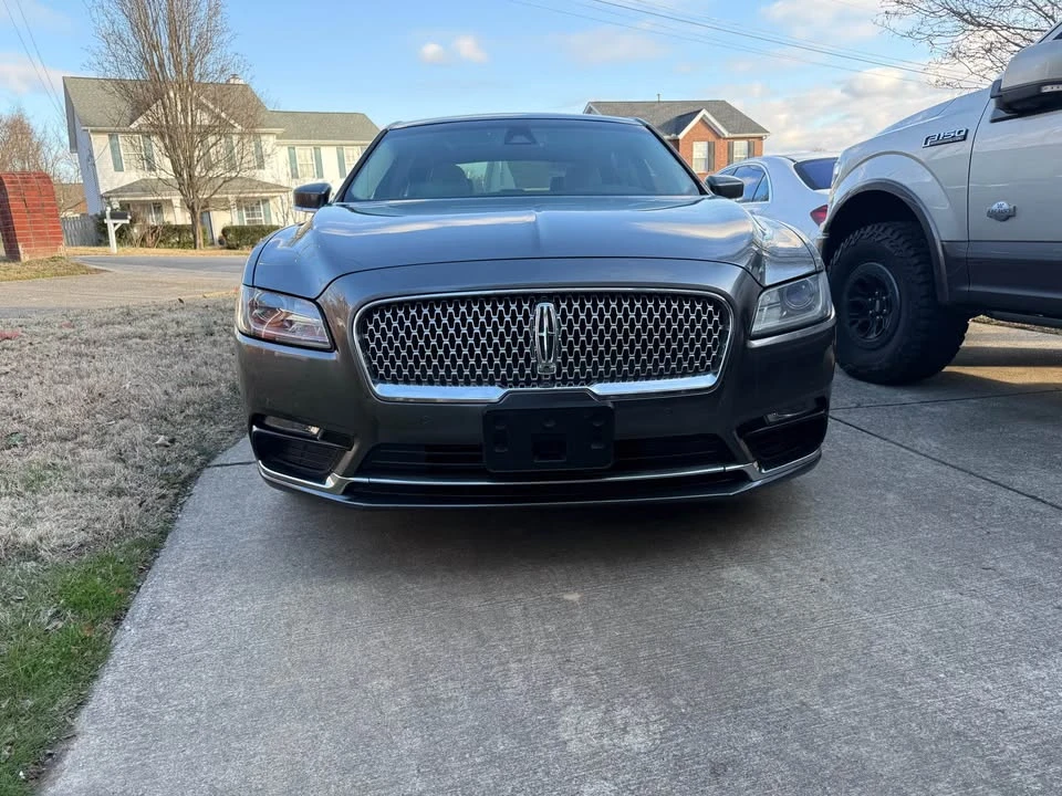 2017 Lincoln Continental 10th Gen - Image 2 of 20