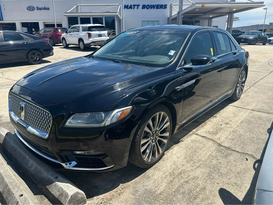 2017 Lincoln Continental 10th Gen - Image 2 of 10