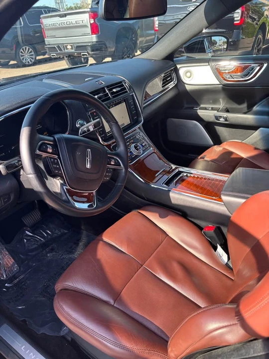 2017 Lincoln Continental 10th Gen - Image 5 of 6