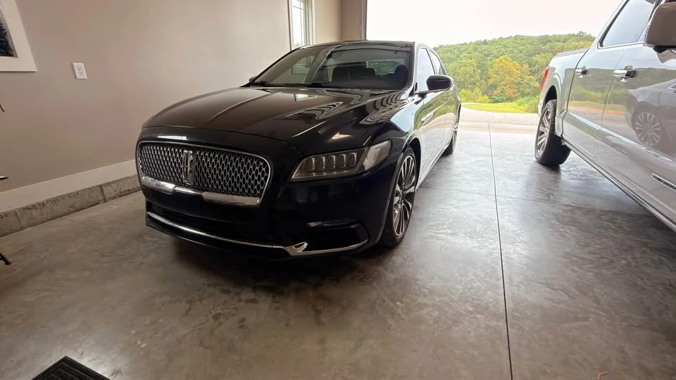 2017 Lincoln Continental 10th Gen - Image 3 of 7