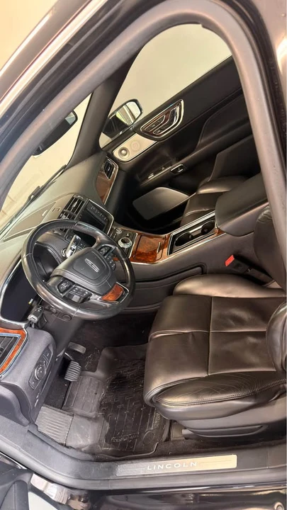 2017 Lincoln Continental 10th Gen - Image 6 of 7