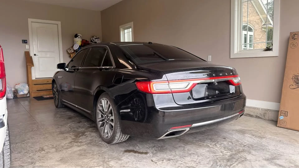 2017 Lincoln Continental 10th Gen - Image 5 of 7