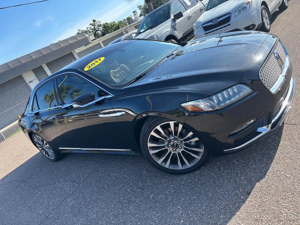 2017 Lincoln Continental 10th Gen - Image 2 of 6