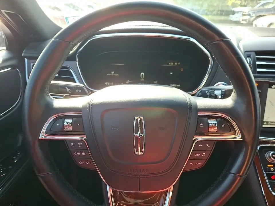 2017 Lincoln Continental 10th Gen - Image 13 of 20