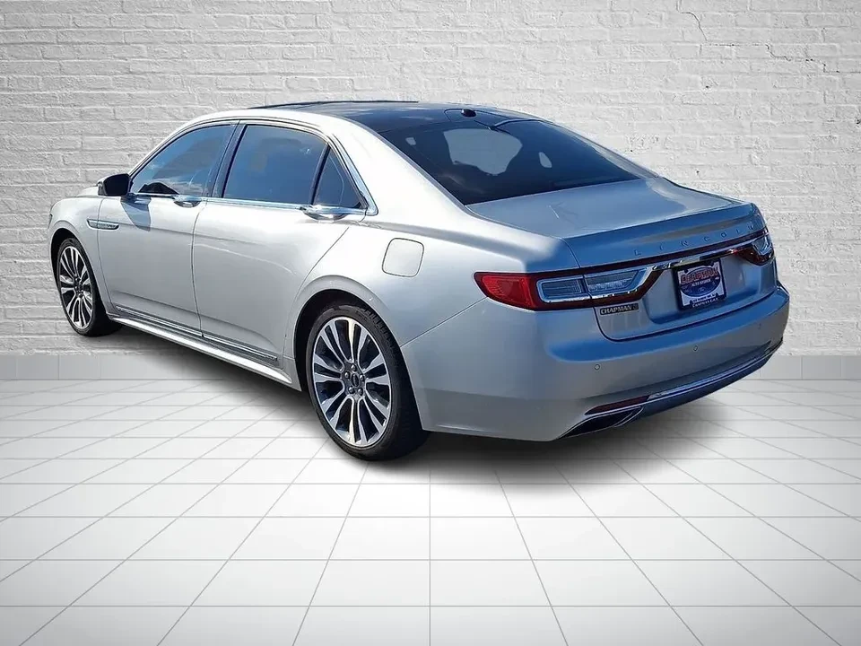 2017 Lincoln Continental 10th Gen - Image 4 of 20