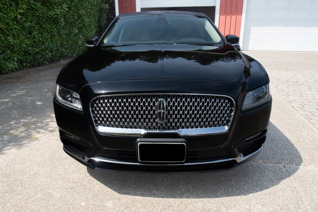2017 Lincoln Continental 10th Gen - Image 8 of 18