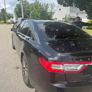 2017 Lincoln Continental Sedan 4D