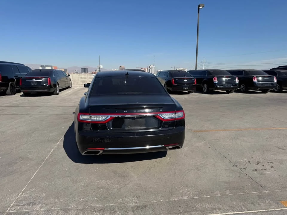 2017 Lincoln Continental 10th Gen - Image 9 of 17