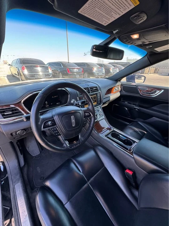2017 Lincoln Continental 10th Gen - Image 12 of 17