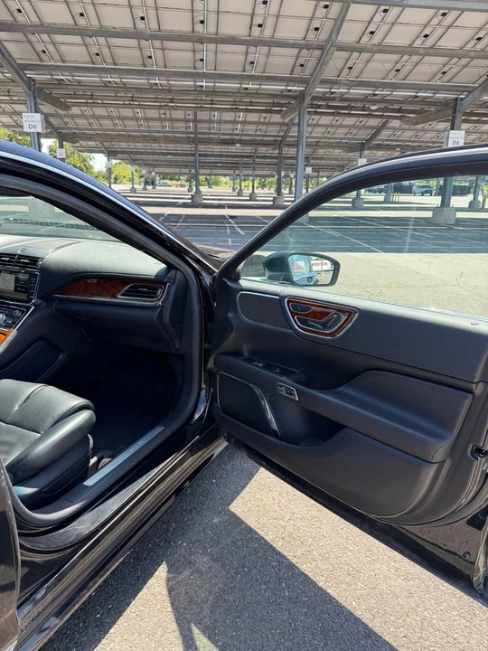 2017 Lincoln Continental 10th Gen - Image 10 of 20