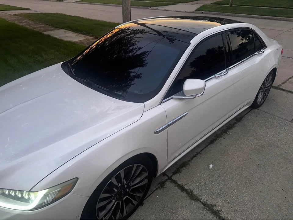 2017 Lincoln Continental 10th Gen - Image 6 of 11