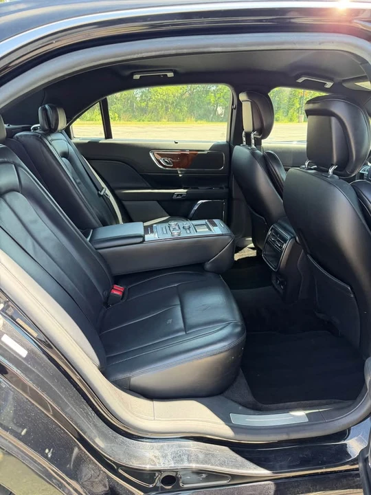 2017 Lincoln Continental 10th Gen - Image 14 of 20