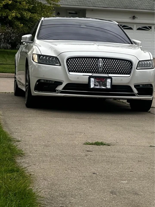 2017 Lincoln Continental 10th Gen - Image 10 of 11