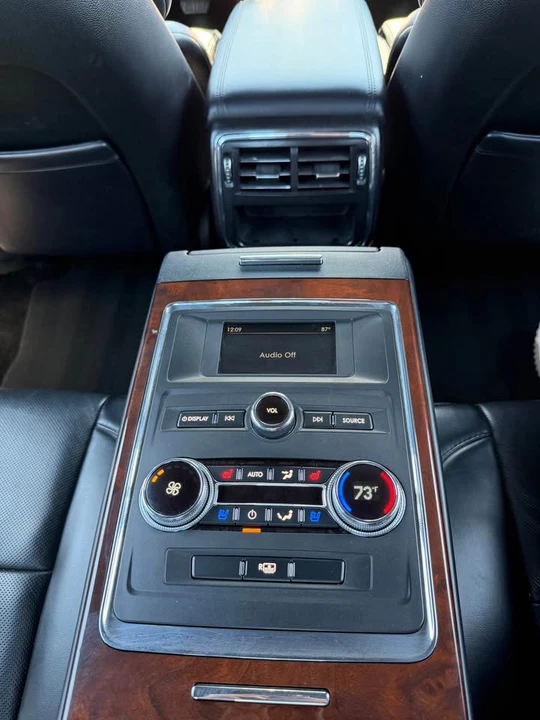 2017 Lincoln Continental 10th Gen - Image 18 of 20
