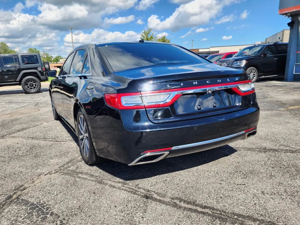 2017 Lincoln Continental 10th Gen - Image 11 of 20