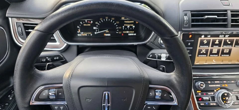 2017 Lincoln Continental 10th Gen - Image 13 of 18