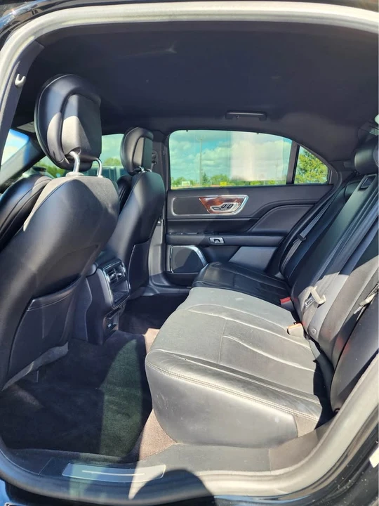 2017 Lincoln Continental 10th Gen - Image 18 of 20