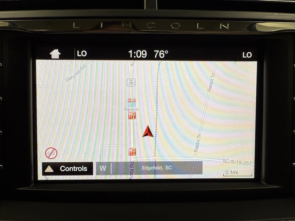 2017 Lincoln Continental 10th Gen - Image 19 of 21