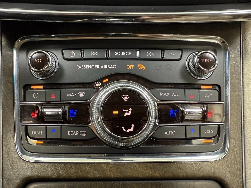 2017 Lincoln Continental 10th Gen - Image 16 of 21