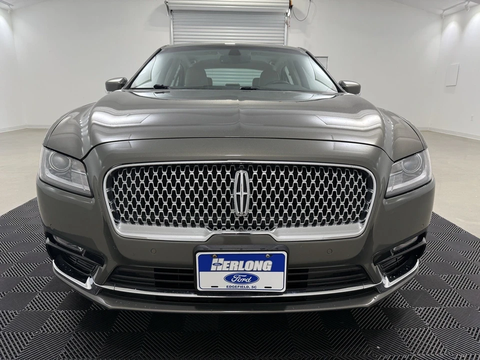 2017 Lincoln Continental 10th Gen - Image 2 of 12