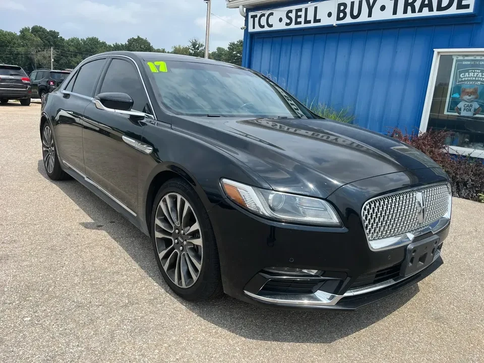 2017 Lincoln Continental 10th Gen - Image 2 of 19