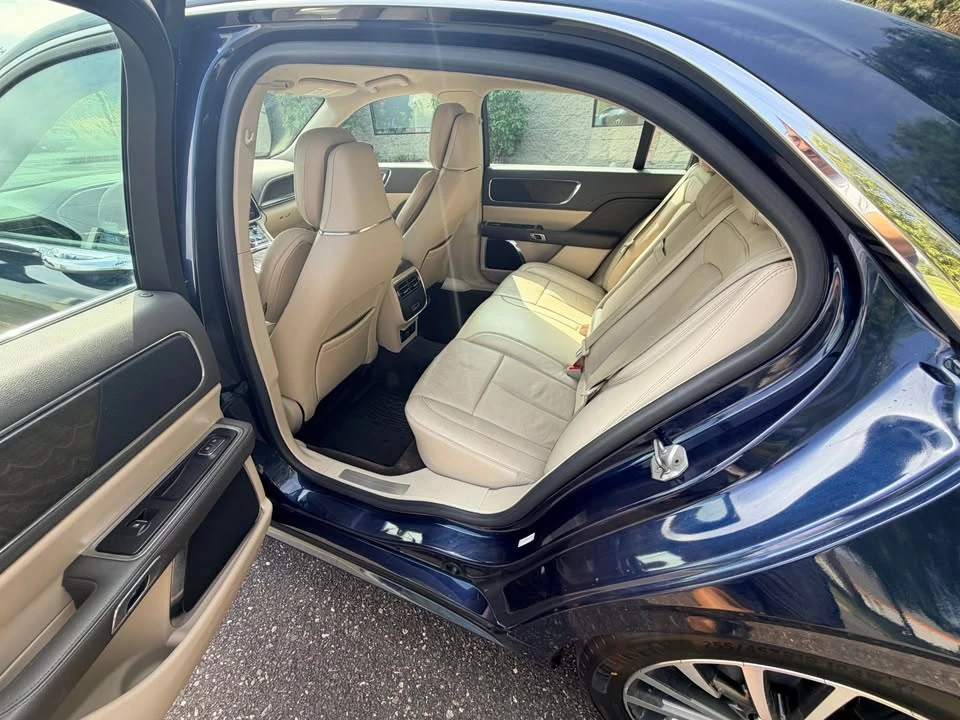 2017 Lincoln Continental 10th Gen - Image 14 of 19