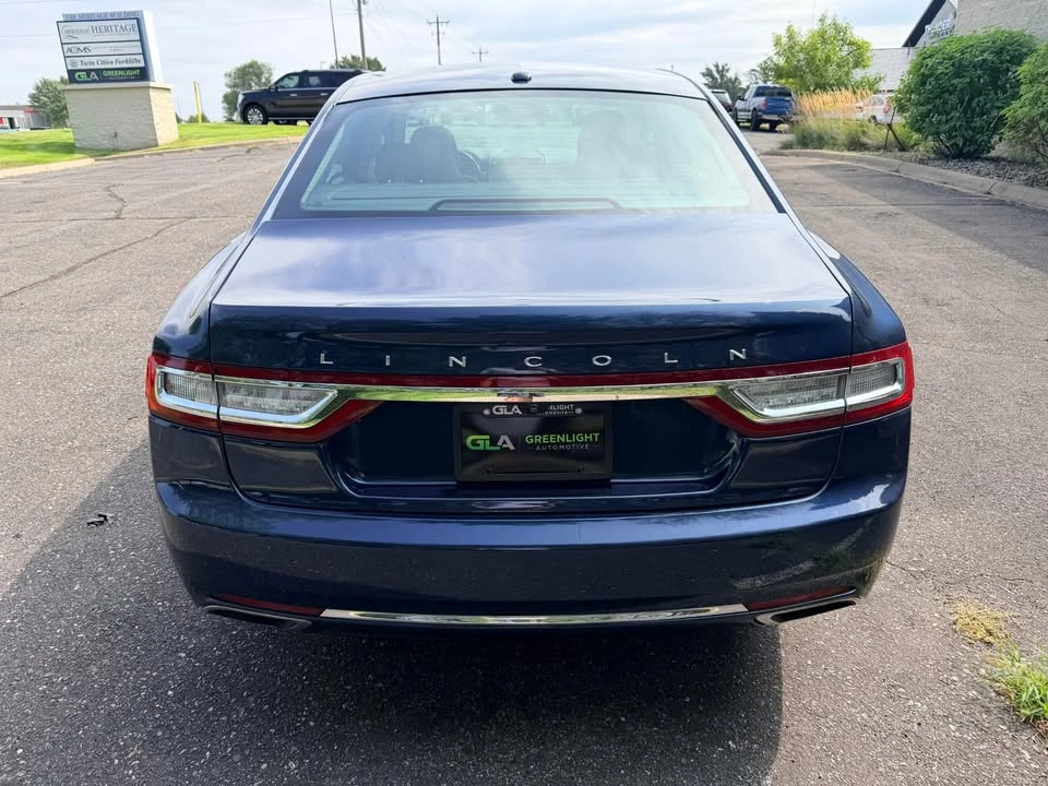 2017 Lincoln Continental 10th Gen - Image 4 of 19