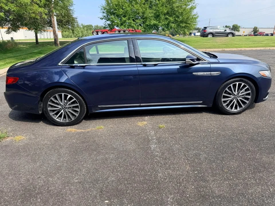 2017 Lincoln Continental 10th Gen - Image 6 of 19