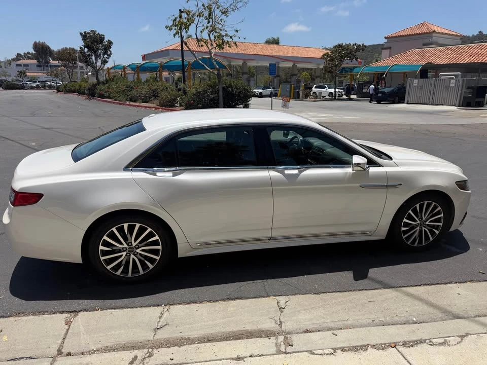 2017 Lincoln Continental 10th Gen - Image 6 of 20