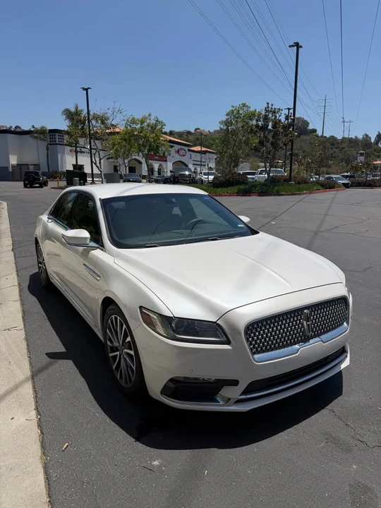 2017 Lincoln Continental 10th Gen - Image 2 of 20