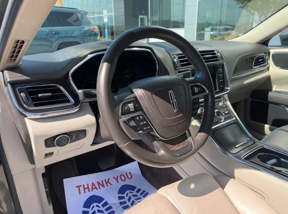 2017 Lincoln Continental 10th Gen - Image 7 of 12